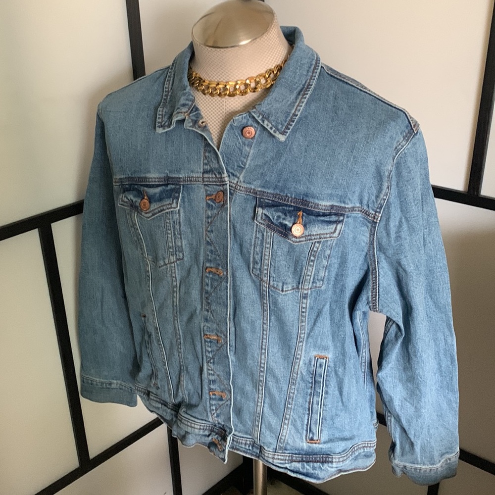 Old Navy Women's Blue Jean Jacket Size XXL Perfect with Maxi Dresses I1010 - Picture 4 of 15